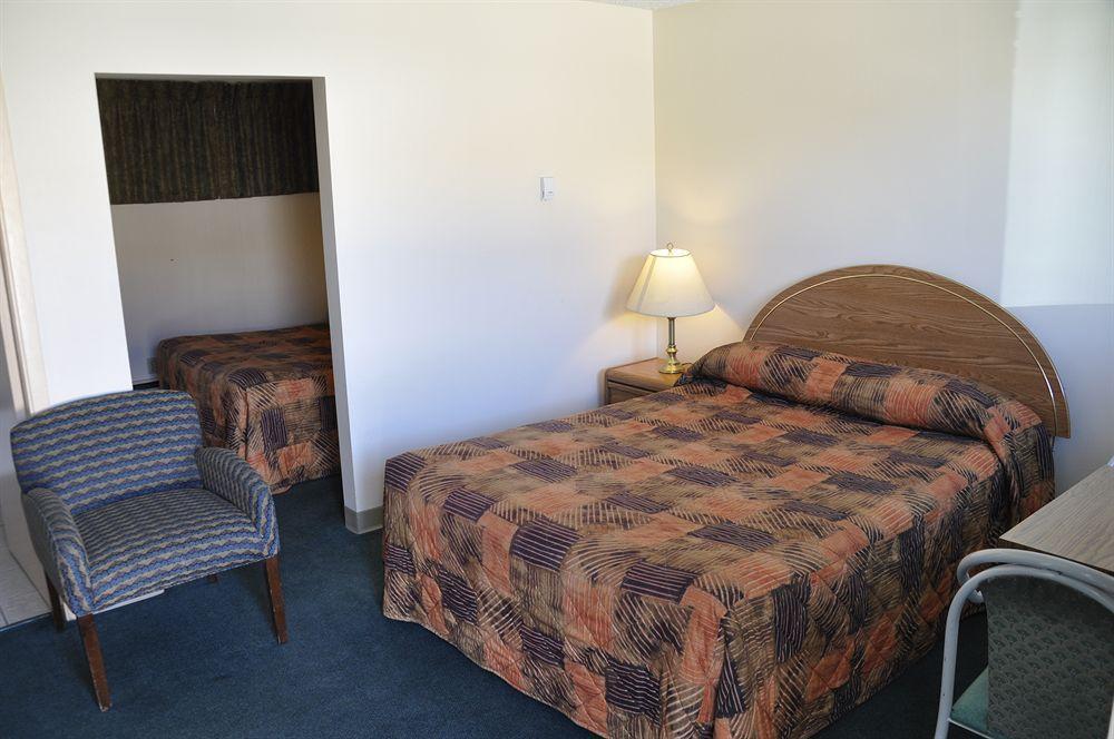 Big Horn Motel Hinton Ngoại thất bức ảnh